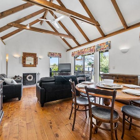 Waimea Cottage - Waikanae Holiday Home Экстерьер фото