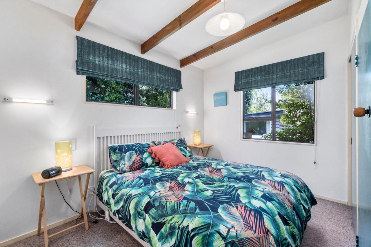 Waimea Cottage - Waikanae Holiday Home Экстерьер фото