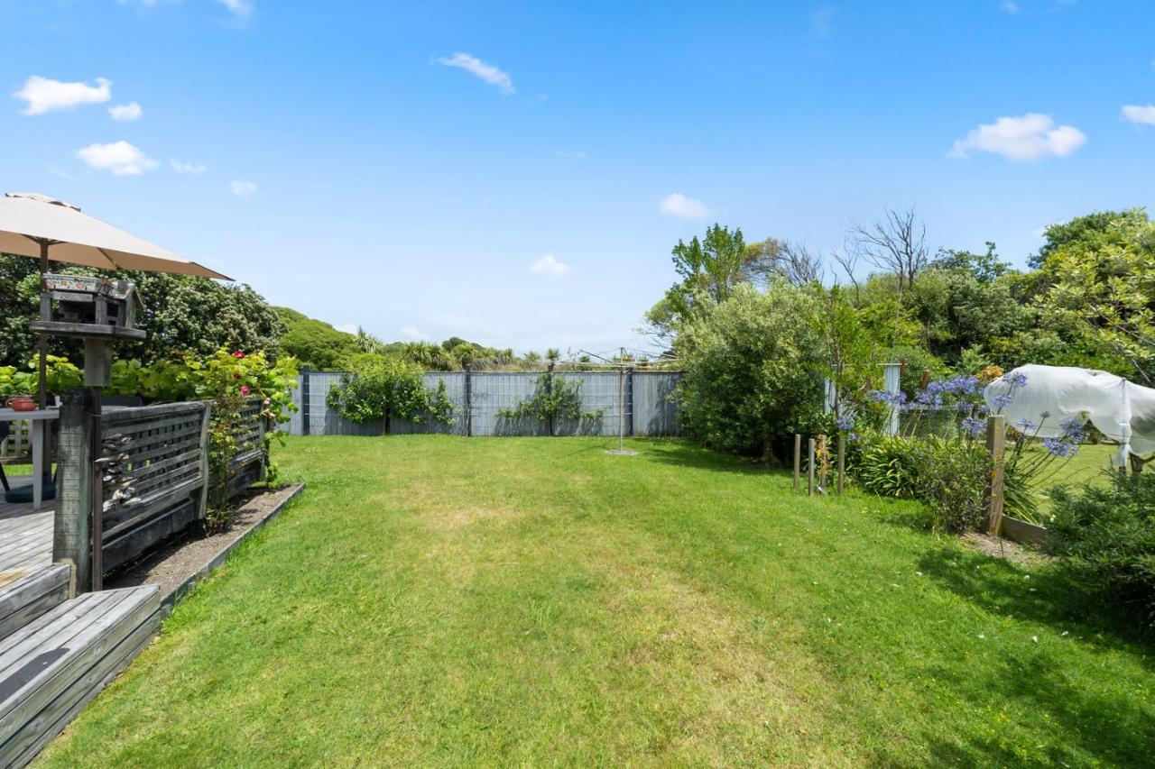 Waimea Cottage - Waikanae Holiday Home Экстерьер фото